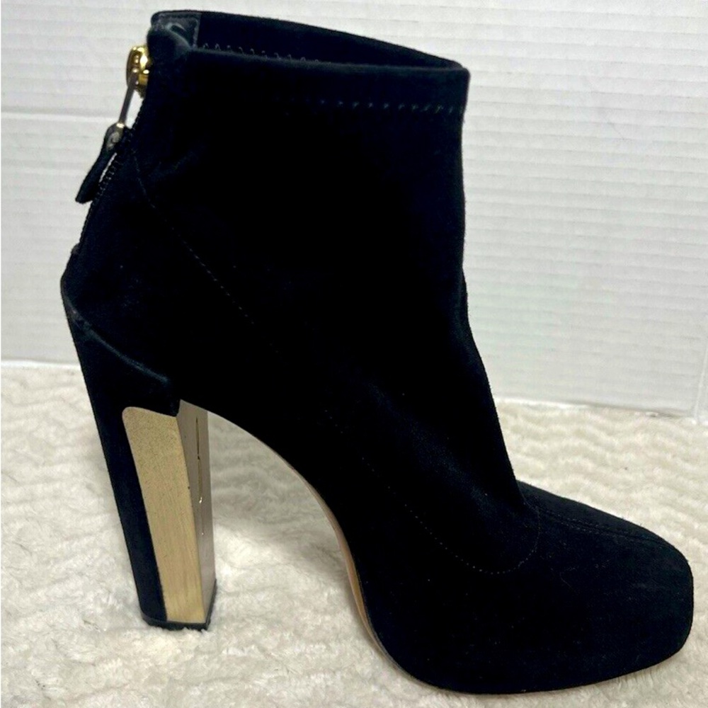 B Brian Atwood Edeline Suede Ankle Booties Size 10